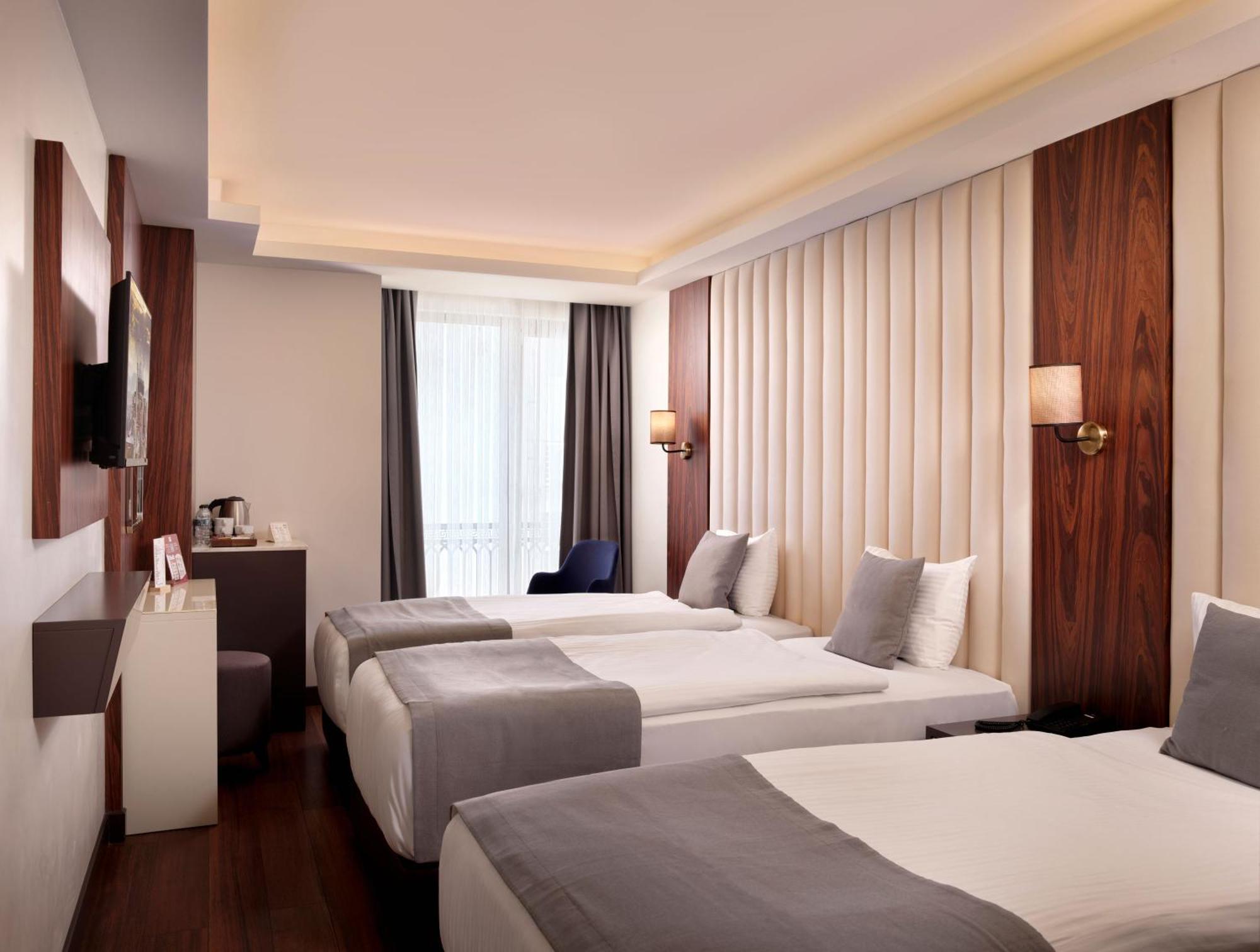 Shining Star Hotel
